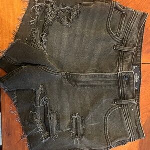 Hollister Curvy High Rise Vintage Short